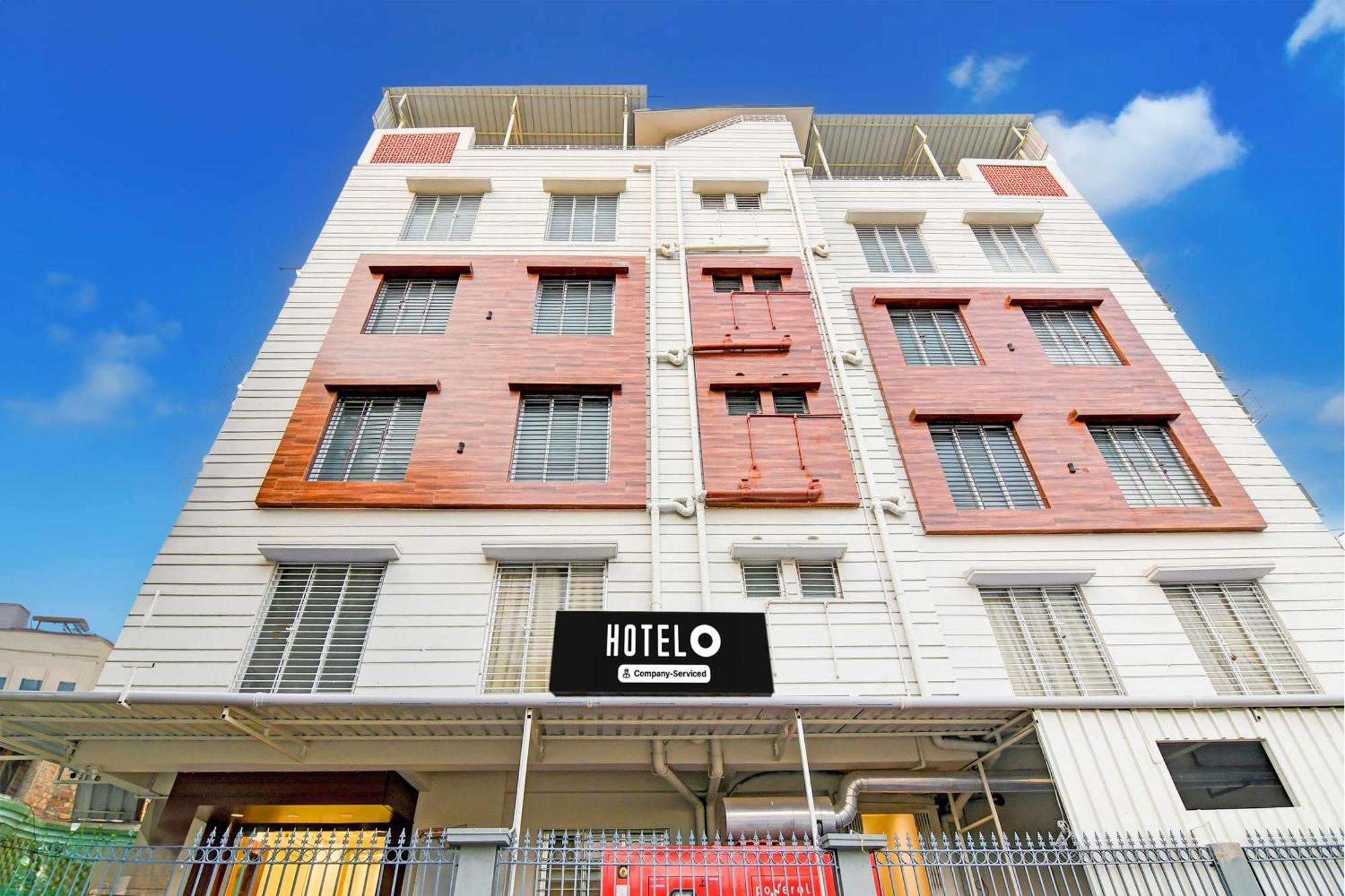 Super Townhouse Kaikhali Near Airport Kolkata Exterior photo